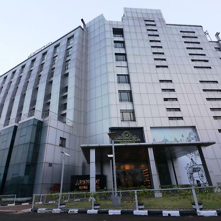 Aristocrat Hotel Kolkata Exterior photo