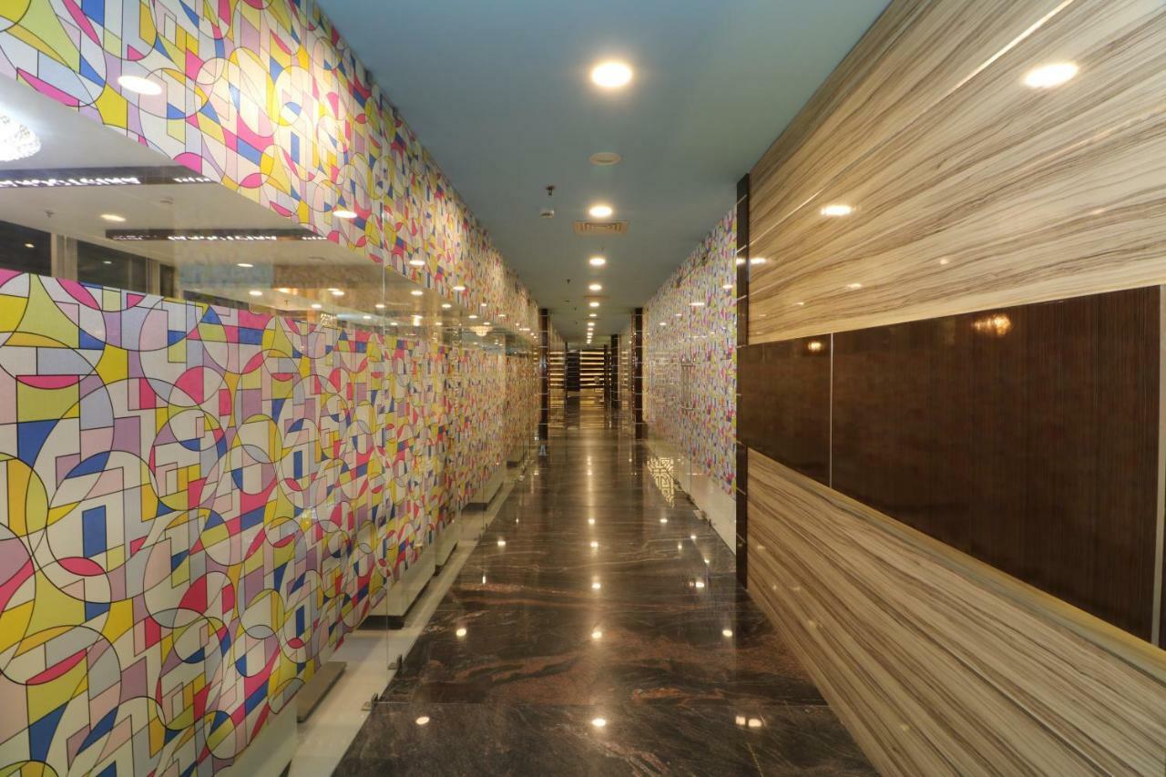 Aristocrat Hotel Kolkata Exterior photo