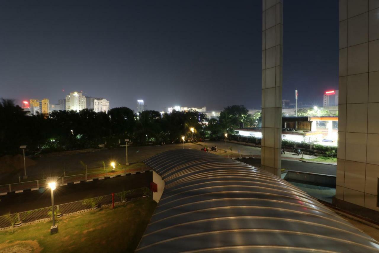 Aristocrat Hotel Kolkata Exterior photo